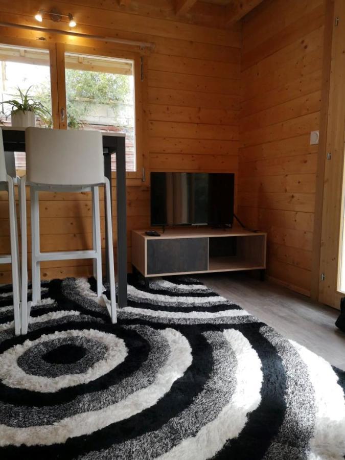 Le Petit Chalet De Nimes Shantay Youstay Luaran gambar