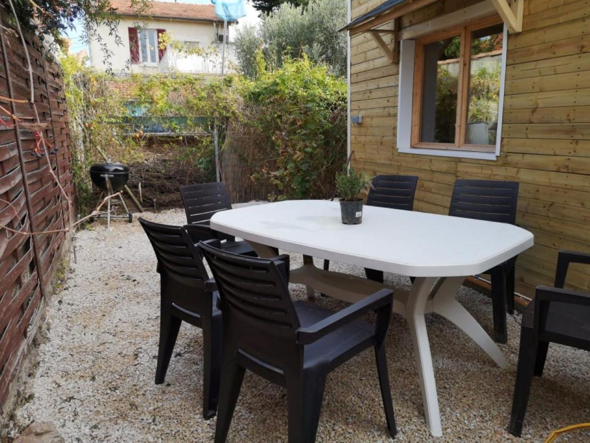 Le Petit Chalet De Nimes Shantay Youstay Luaran gambar