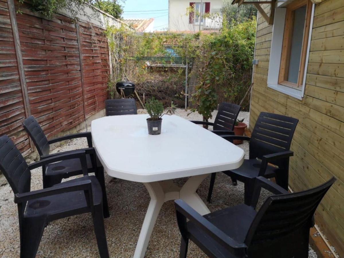 Le Petit Chalet De Nimes Shantay Youstay Luaran gambar