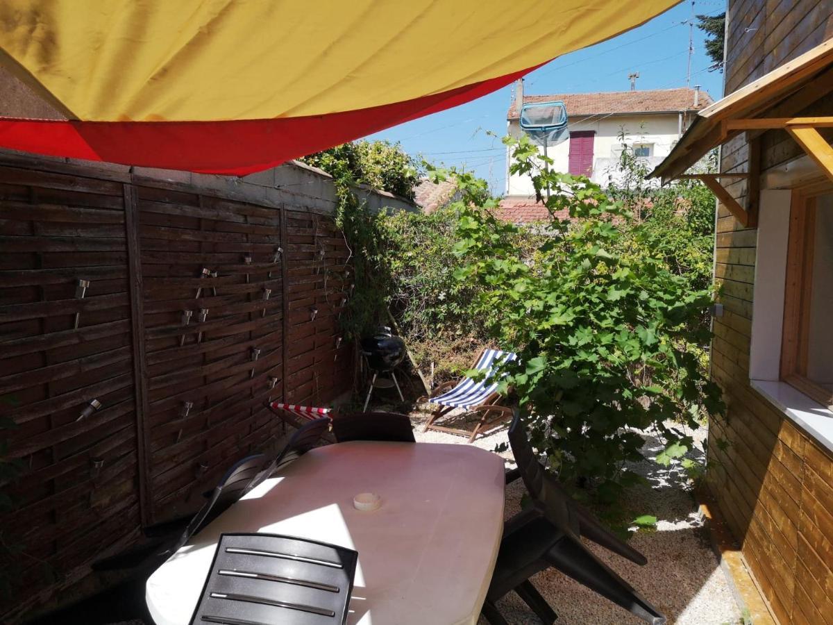 Le Petit Chalet De Nimes Shantay Youstay Luaran gambar